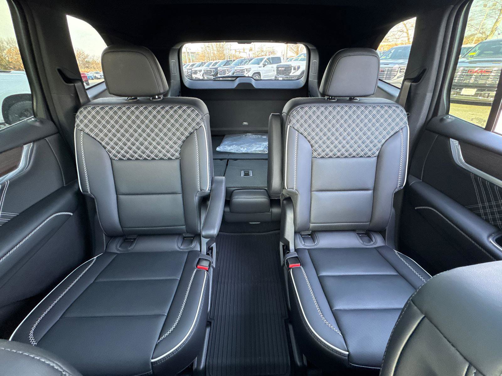 New 2025 GMC Acadia Denali w/ Super Cruise Package image 29