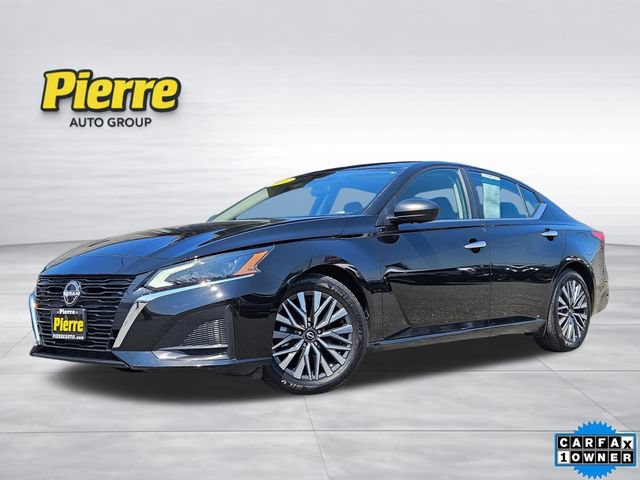 Used 2024 Nissan Altima 2.5 SV FWD image 1