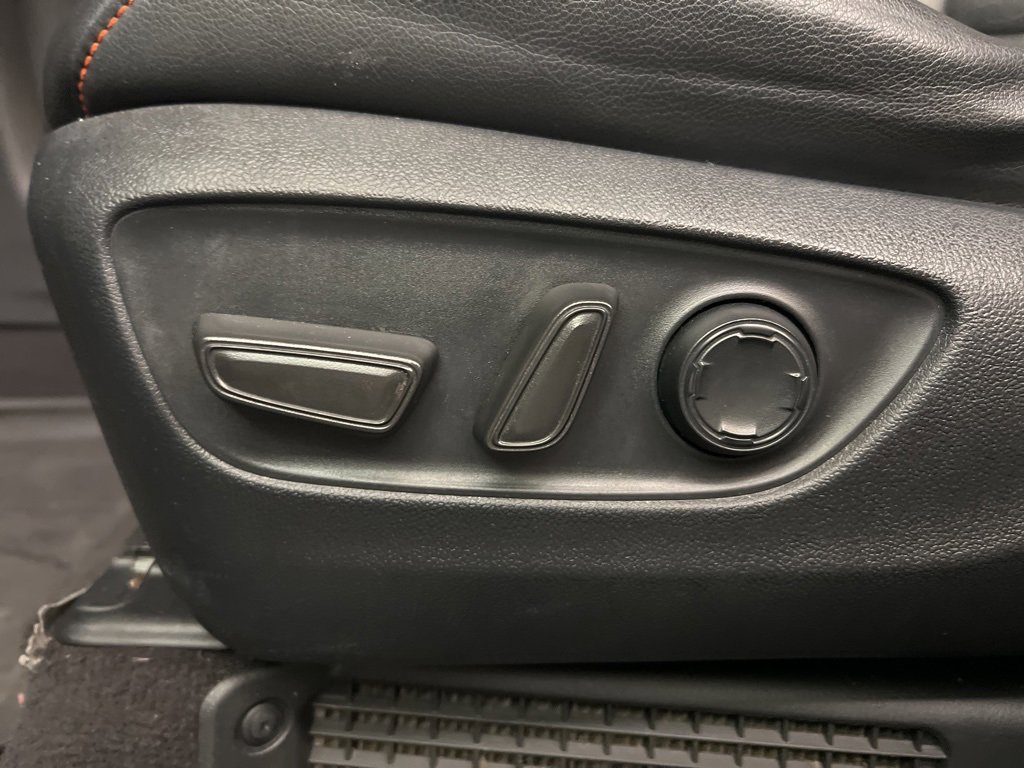 Used 2022 Toyota Sienna XSE image 22