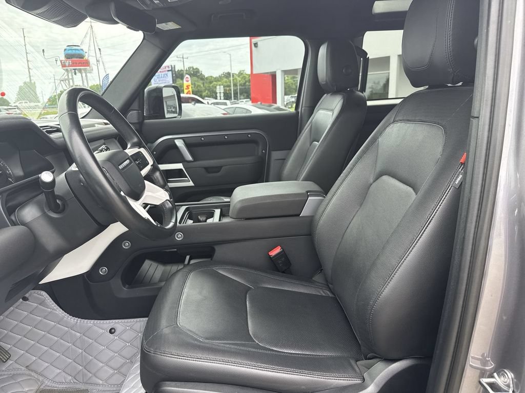Used 2023 Land Rover Defender 90 X-Dynamic SE AWD/4WD image 21