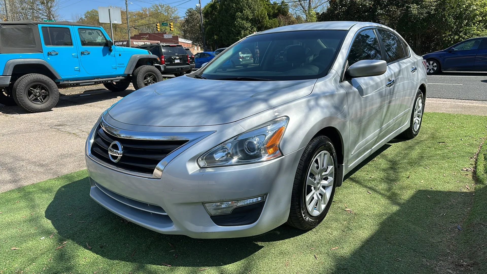 Used 2015 Nissan Altima 2.5 S w/ Power Driver Seat Package image 3