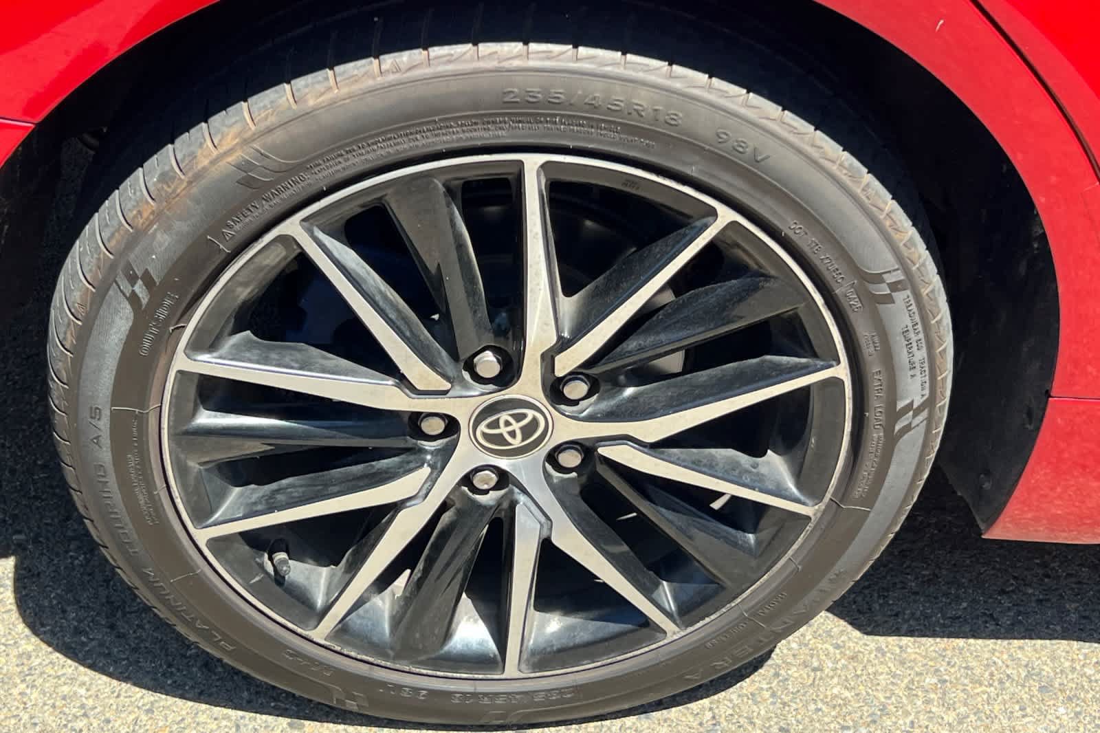 Used 2022 Toyota Camry SE FWD image 17