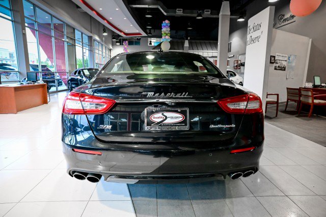 Used 2018 Maserati Quattroporte S GranLusso Q4 AWD/4WD image 6