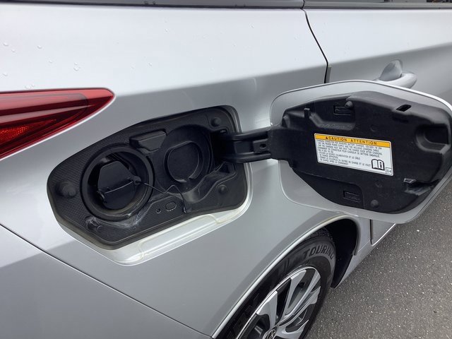 Used 2021 Toyota Prius Prime LE image 30