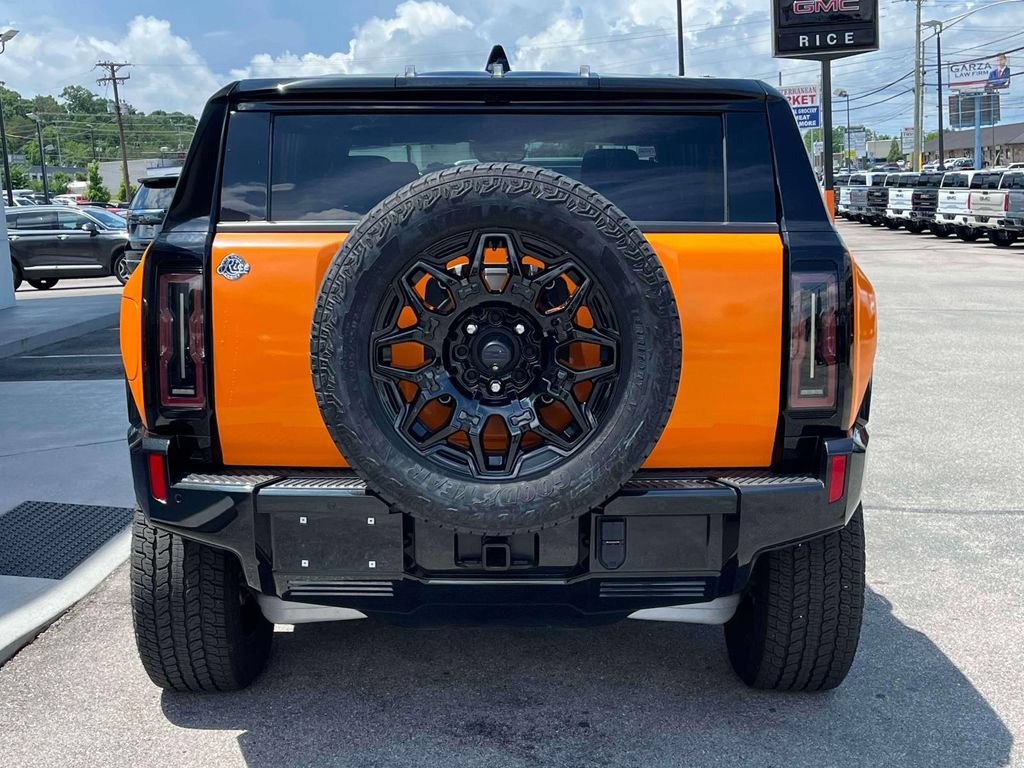 New 2025 GMC Hummer EV 2X w/ LPO, Cargo Utility Package AWD/4WD image 4