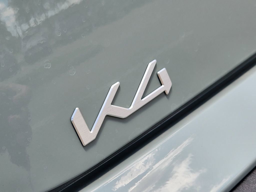 New 2026 Kia K4 LXS image 8