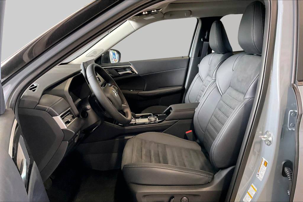 New 2026 Mitsubishi Outlander SE AWD/4WD image 9