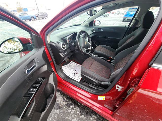 Used 2017 Chevrolet Sonic LT w/ Convenience Package image 15