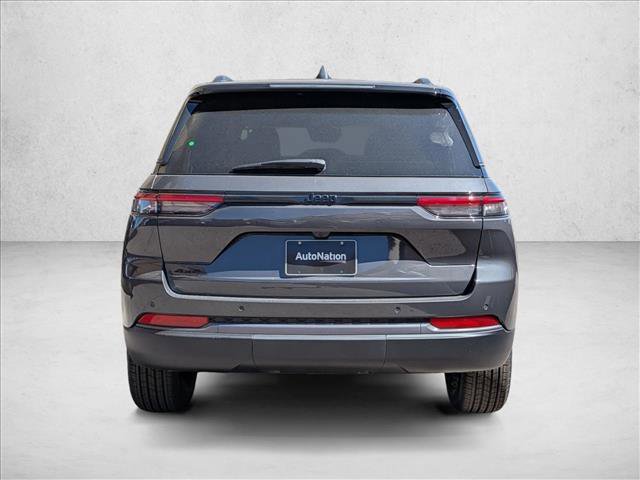 New 2026 Jeep Grand Cherokee Altitude image 8
