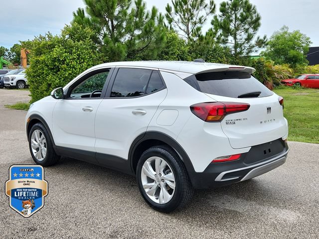 Certified 2024 Buick Encore GX Preferred FWD image 3