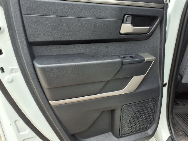 Used 2022 Toyota Tundra SR5 w/ SR5 Convenience Package RWD image 12