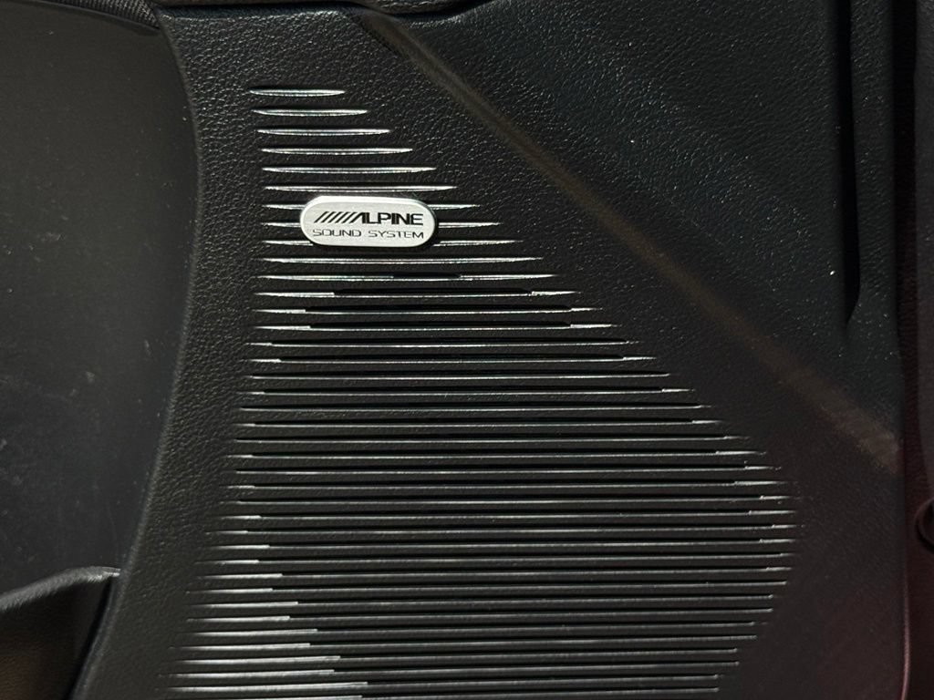 Used 2021 Dodge Challenger SXT RWD image 23