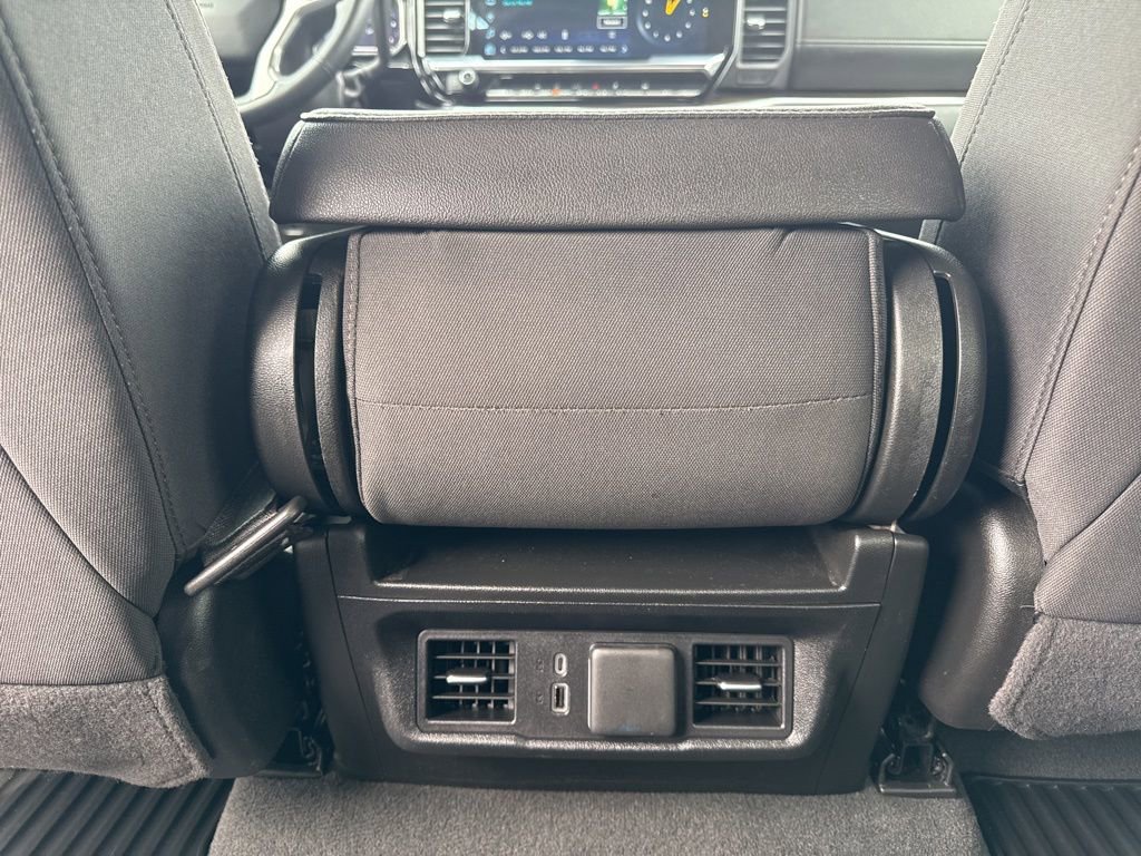 Used 2025 Chevrolet Silverado 1500 LT image 12