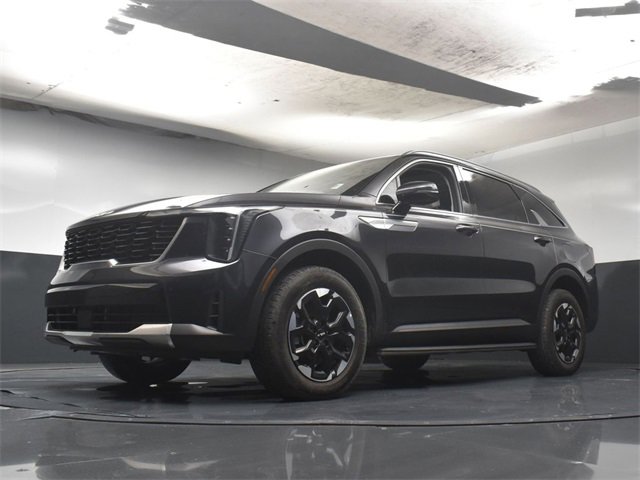 Certified 2025 Kia Sorento S w/ Panoramic Sunroof Package image 34