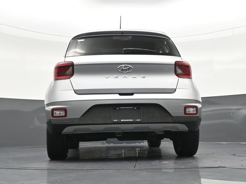 Used 2023 Hyundai Venue SEL w/ Cargo Package FWD image 27
