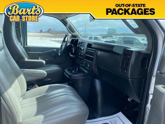 Used 2019 Chevrolet Express 3500 LS RWD image 16