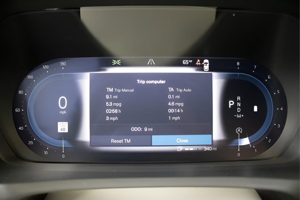 Certified 2025 Volvo XC90 B6 Plus w/ Protection Package Premier image 32