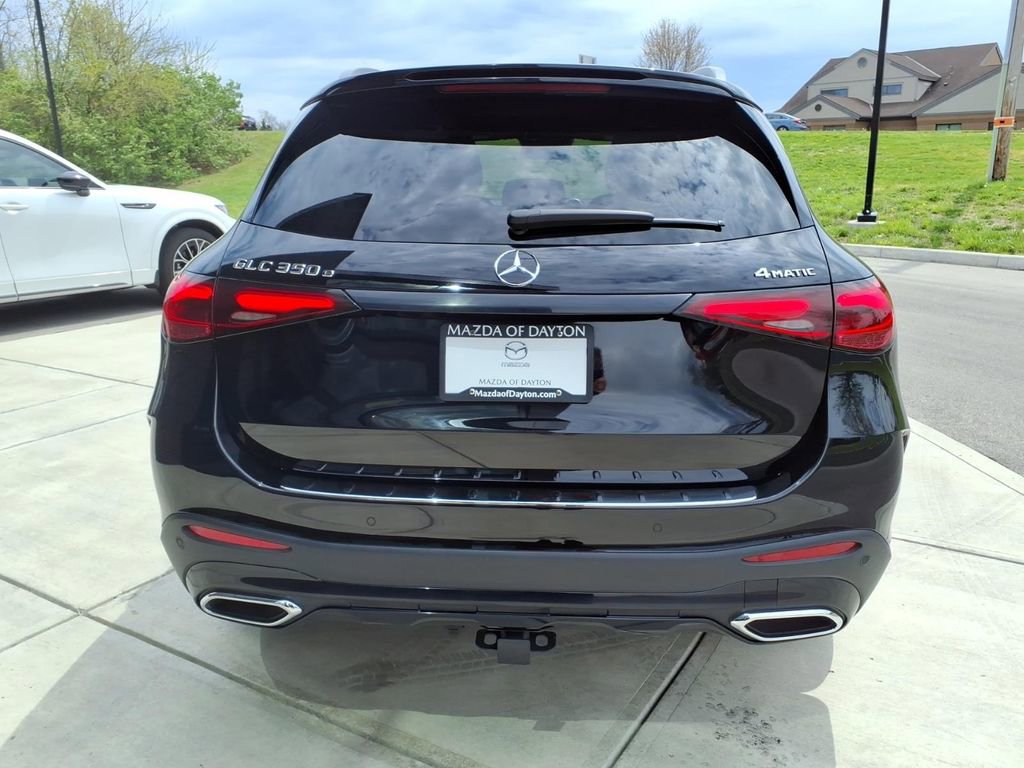 Used 2025 Mercedes-Benz GLC 350e 4MATIC image 6