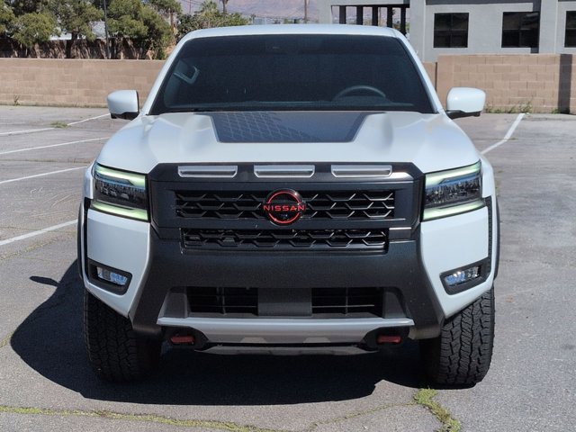 Used 2025 Nissan Frontier PRO-4X w/ Pro Convenience Package image 2