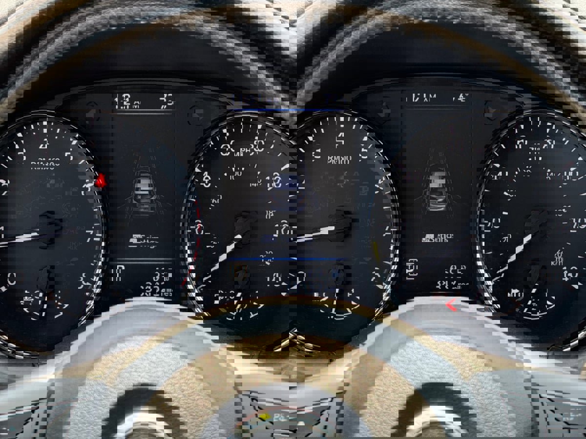 Used 2022 Nissan Rogue Sport SV image 13