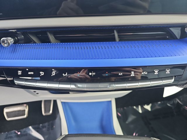 New 2026 Cadillac Optiq Sport 2 image 22