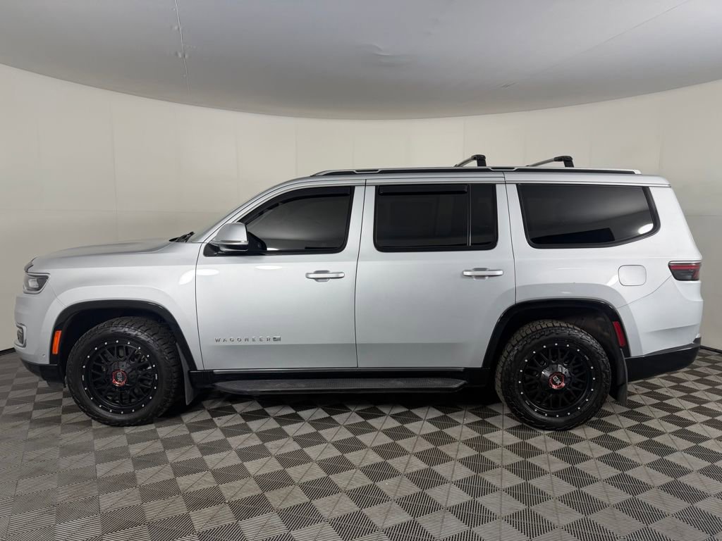 Used 2022 Jeep Wagoneer Series III AWD/4WD image 9