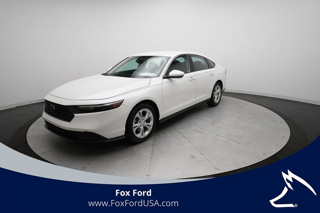 Used 2023 Honda Accord LX image 1