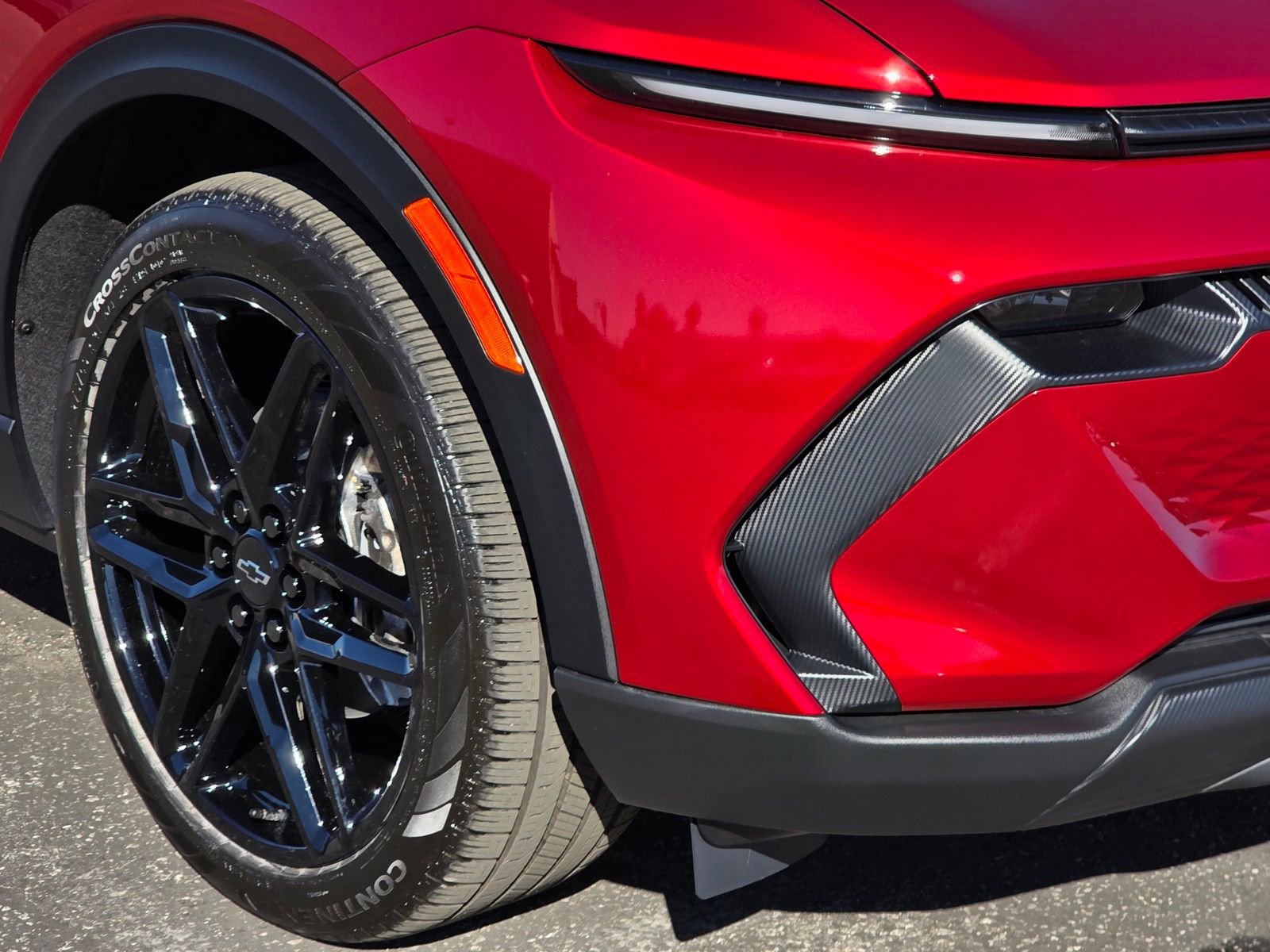 New 2026 Chevrolet Equinox EV LT w/ LPO, Blackout Package image 10