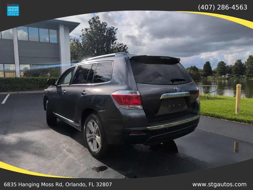 Used 2013 Toyota Highlander Limited FWD image 3