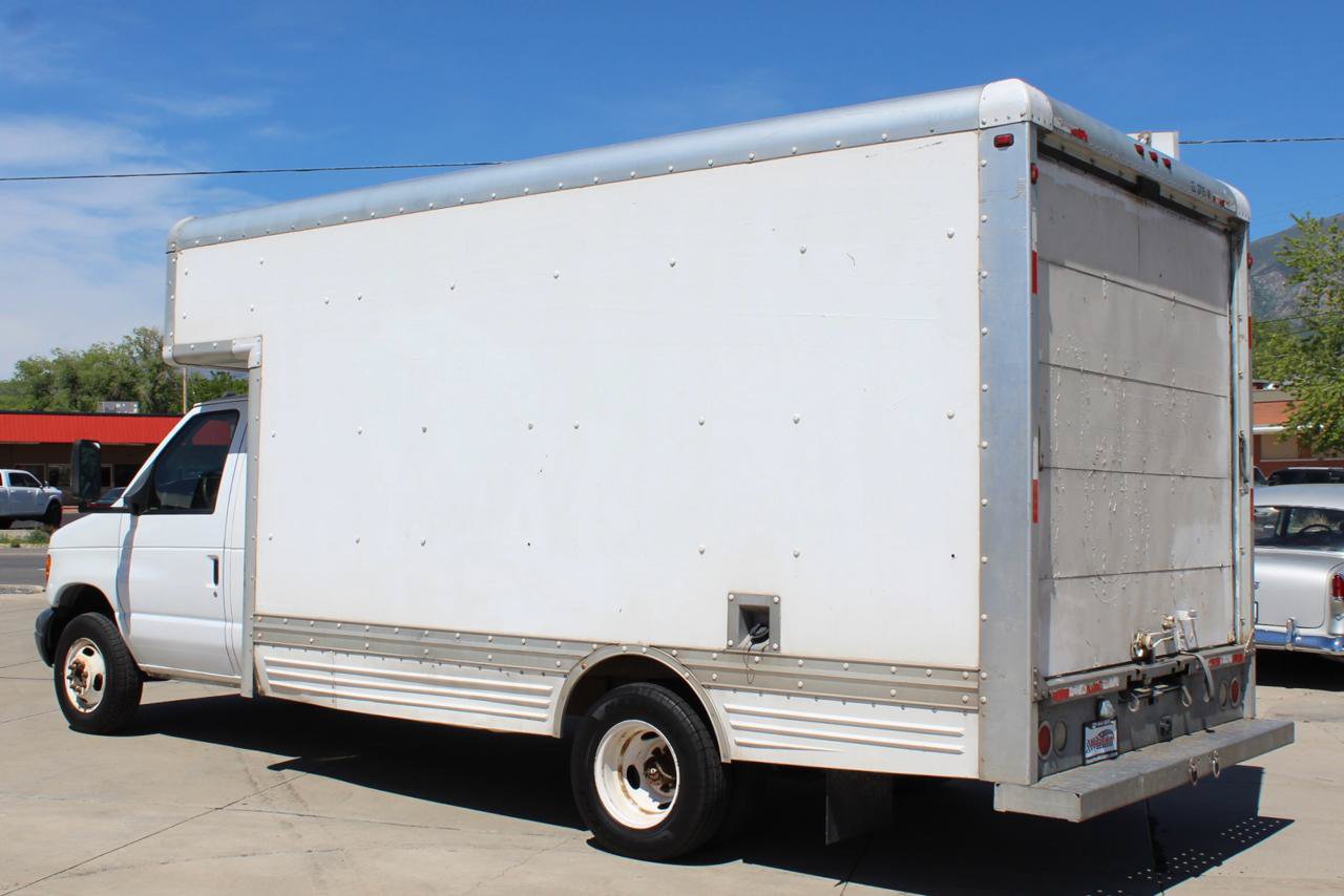 Used 2007 Ford E-450 and Econoline 450 RWD image 11