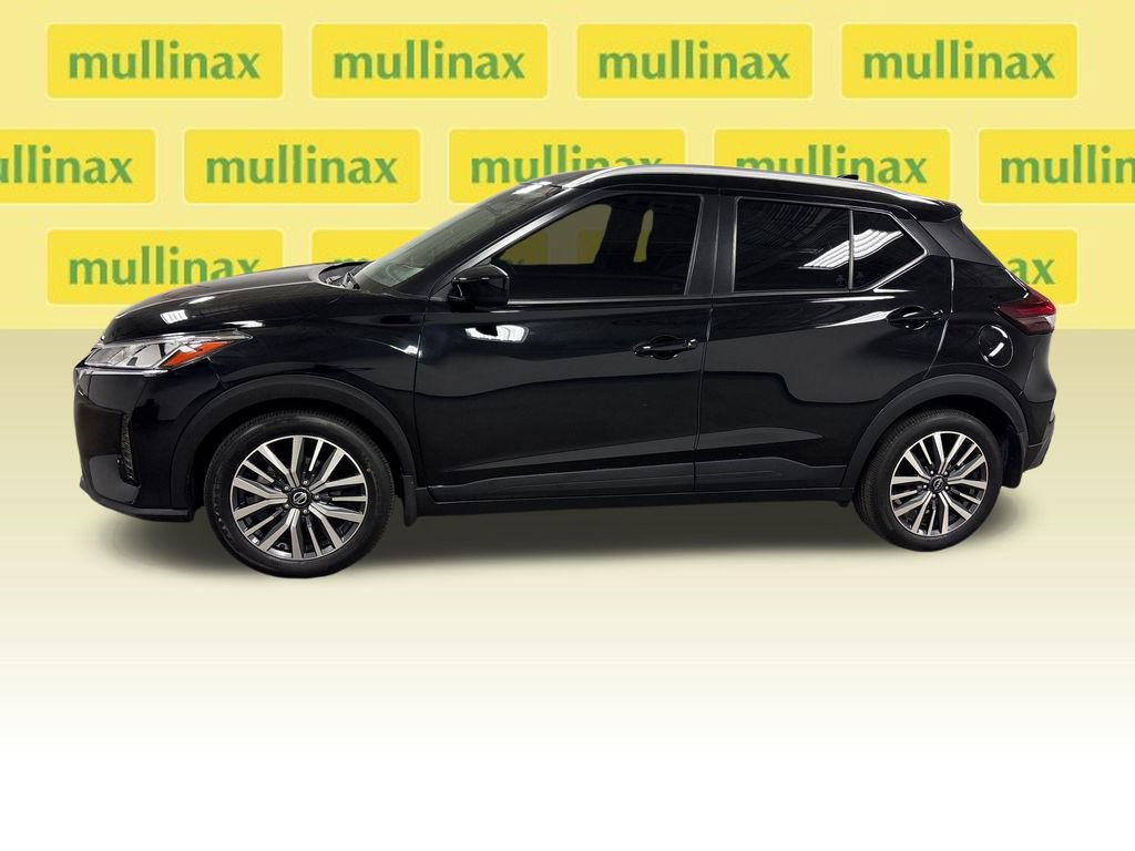 Used 2023 Nissan Kicks SV FWD image 9