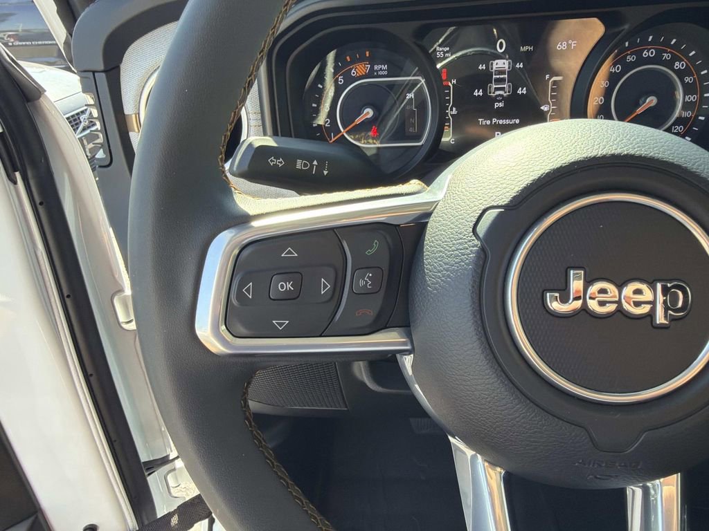 Used 2024 Jeep Wrangler Sahara w/ Technology Group AWD/4WD image 25