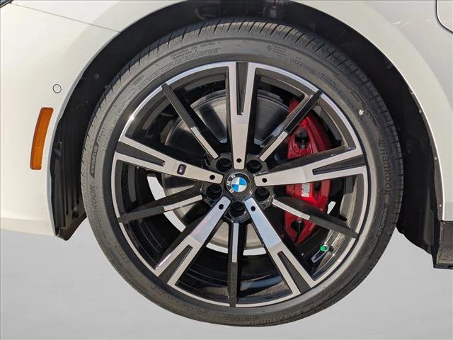 New 2026 BMW 550e xDrive image 10