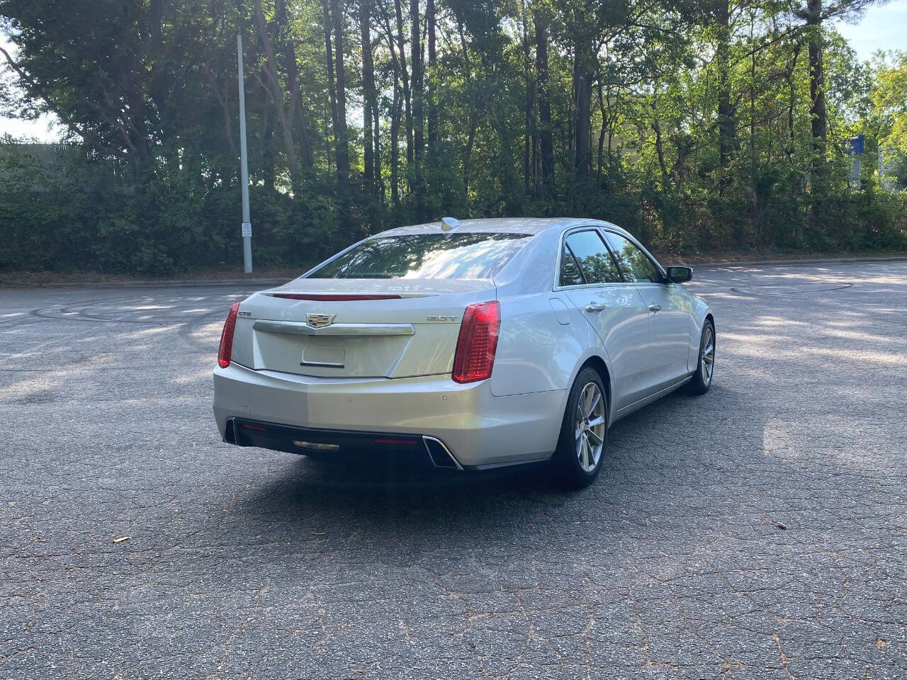 Used 2019 Cadillac CTS Luxury RWD image 5