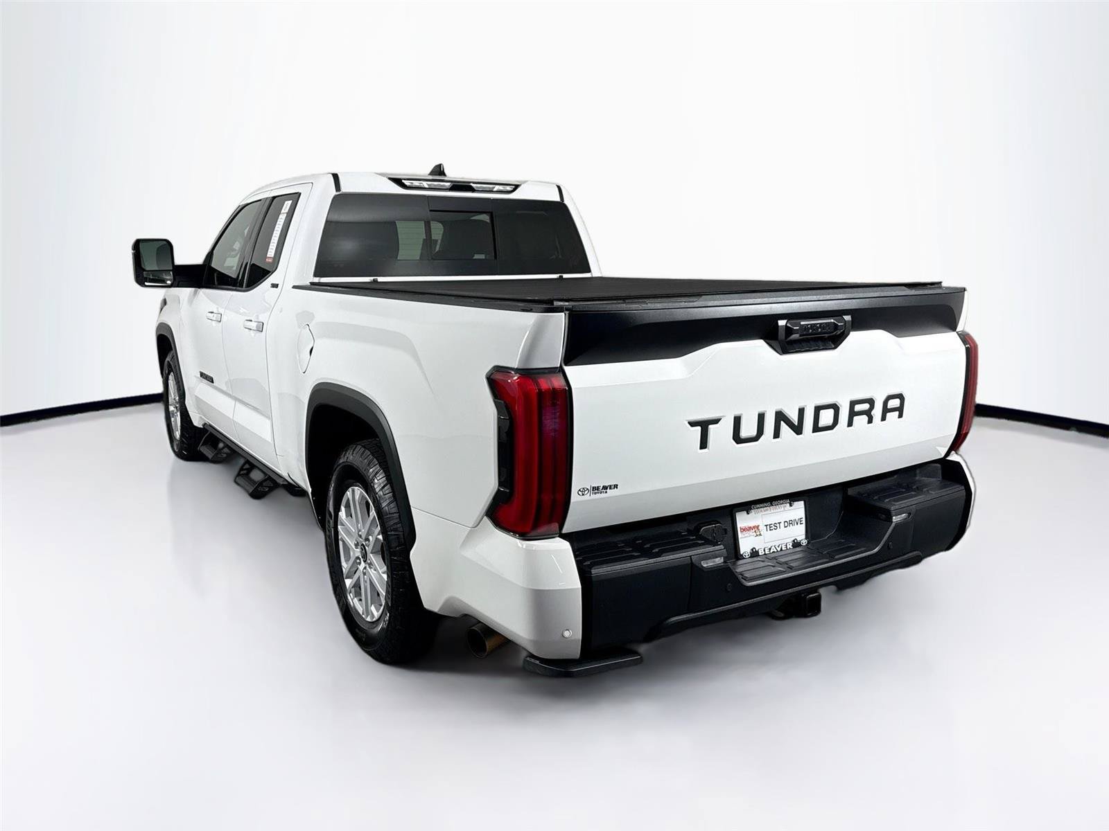 Used 2022 Toyota Tundra SR5 w/ SR5 Premium Package RWD image 12