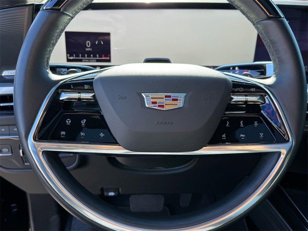 Used 2025 Cadillac Escalade Premium Luxury image 28