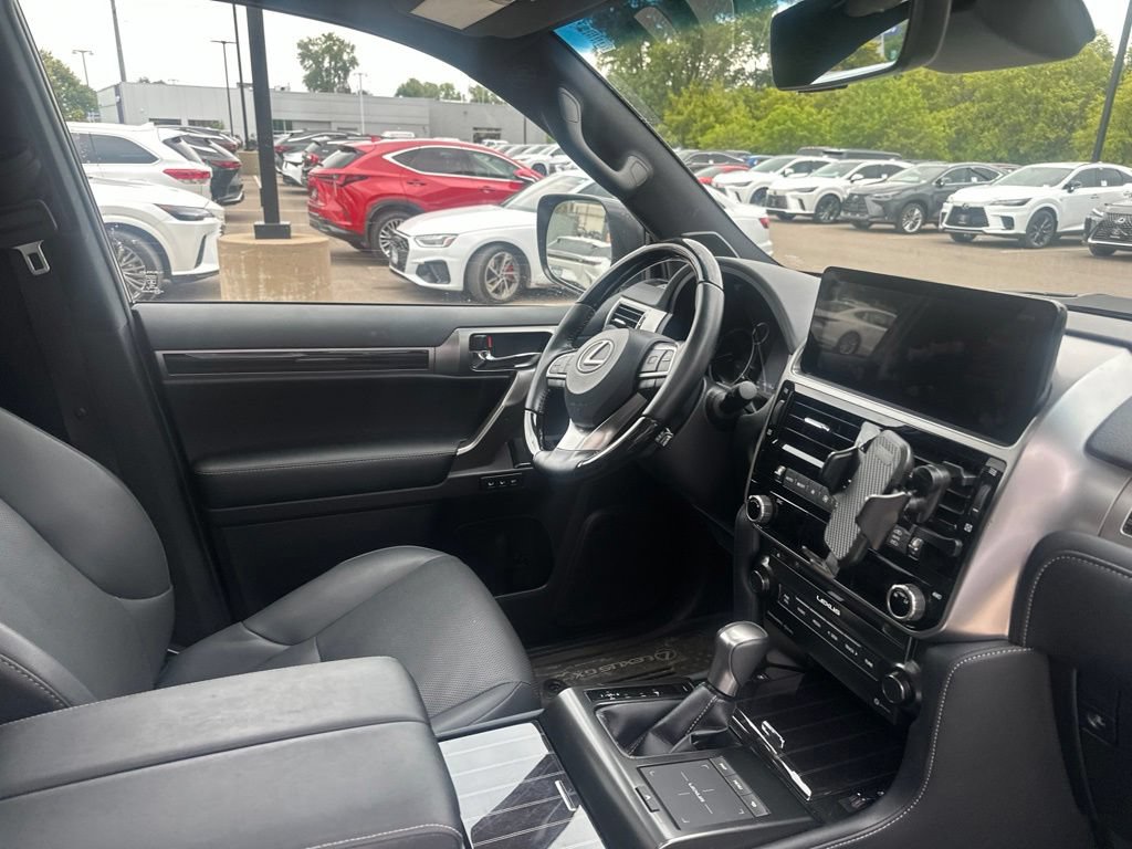 Certified 2022 Lexus GX 460 Premium w/ Premium Package AWD/4WD image 20