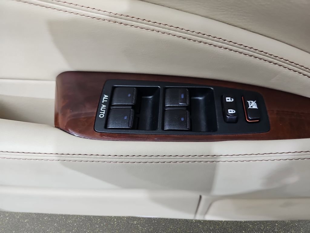 Used 2016 Lexus LS 460 w/ Comfort Package RWD image 31