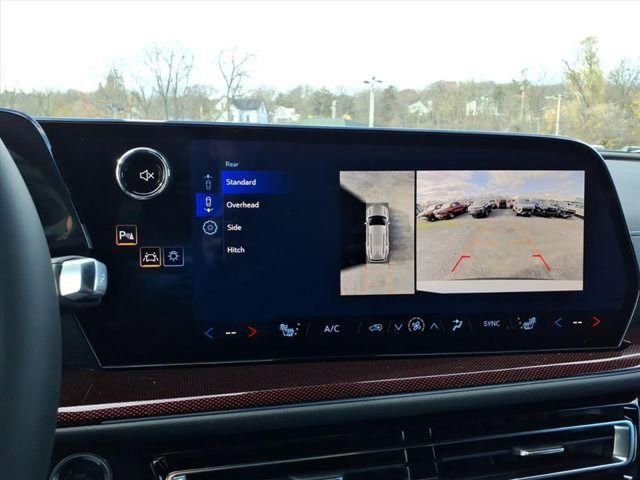 New 2026 Chevrolet Traverse Z71 w/ Enhanced Driving Package AWD/4WD image 18
