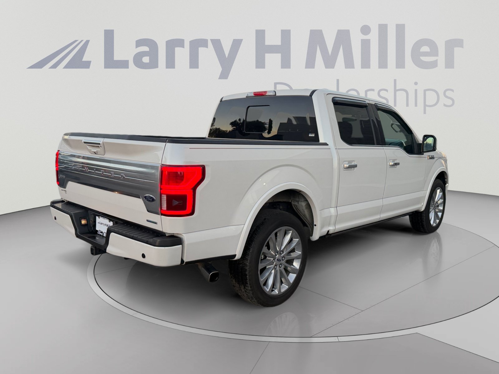 Used 2018 Ford F150 Limited w/ Trailer Tow Package AWD/4WD image 5
