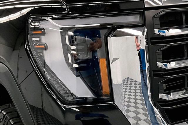 Used 2024 GMC Sierra 2500 SLT w/ SLT Premium Package image 35