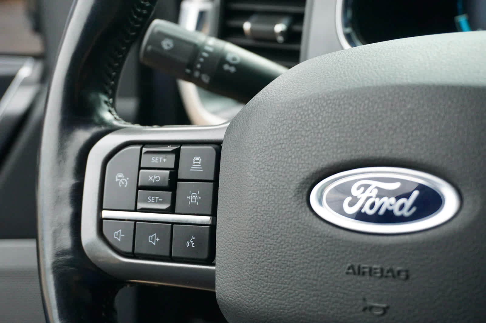 Used 2022 Ford F150 Lariat w/ Max Trailer Tow Package AWD/4WD image 17