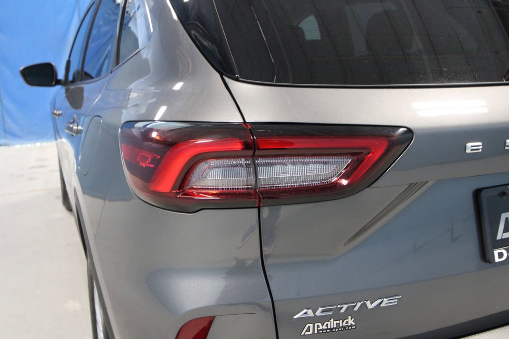 Used 2023 Ford Escape Active w/ Tech Pack #2 AWD/4WD image 34