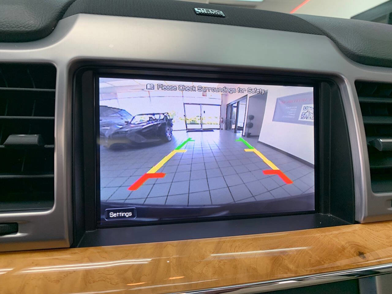 Used 2011 Lincoln MKZ Hybrid w/ 202A Rapid Spec Order Code FWD image 14
