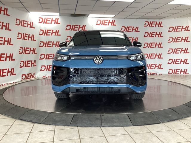 Used 2025 Volkswagen Tiguan SE R-Line AWD/4WD video 2