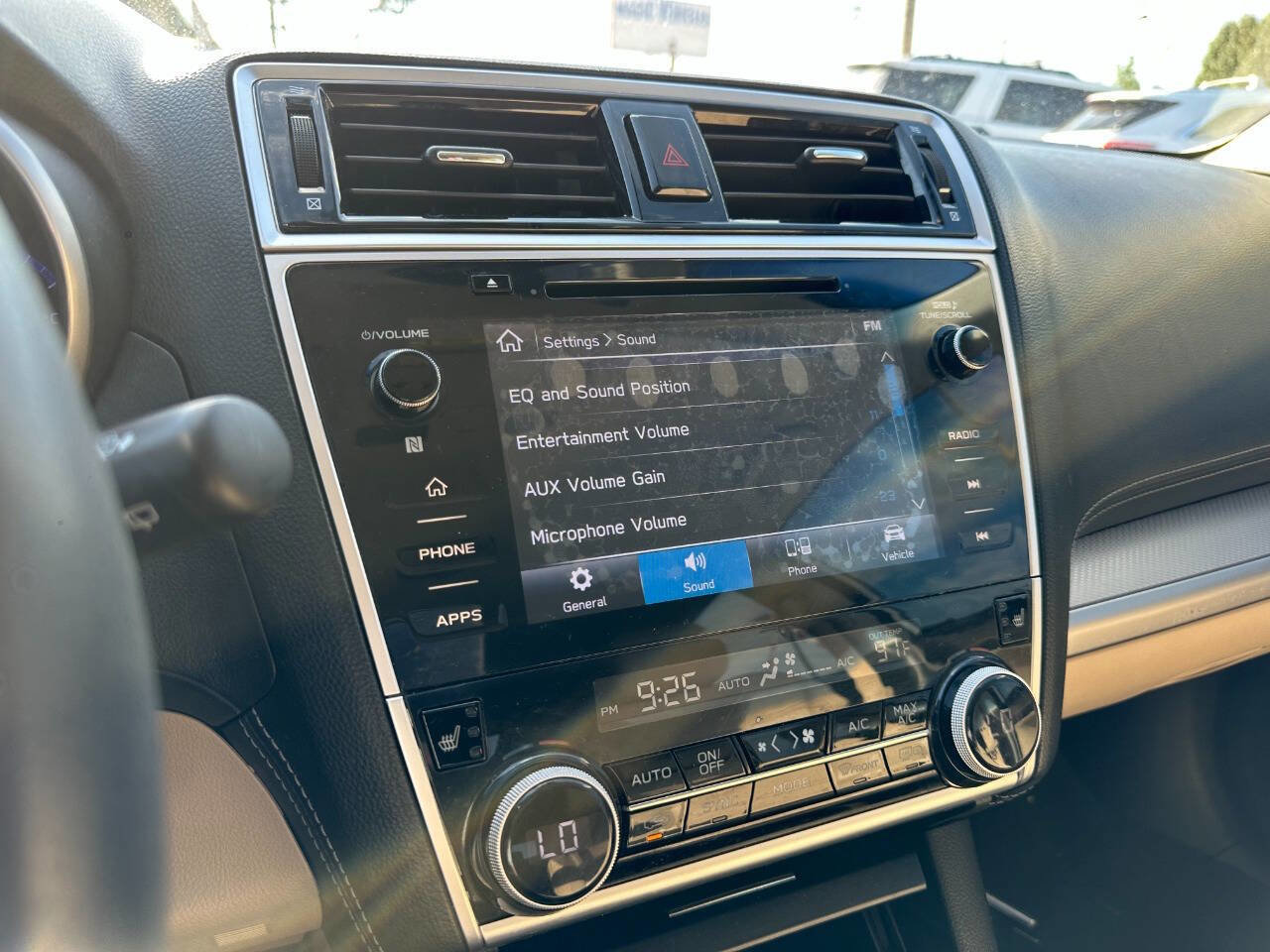 Used 2018 Subaru Outback 2.5i Premium image 5