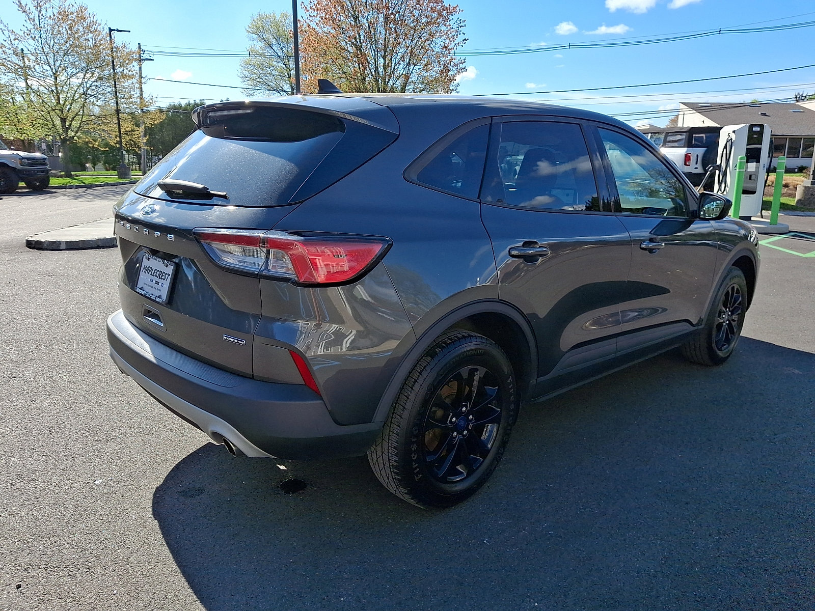 Used 2020 Ford Escape SE Sport image 5
