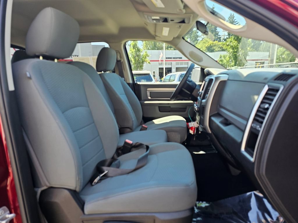 Used 2019 RAM 1500 Classic SLT AWD/4WD image 10