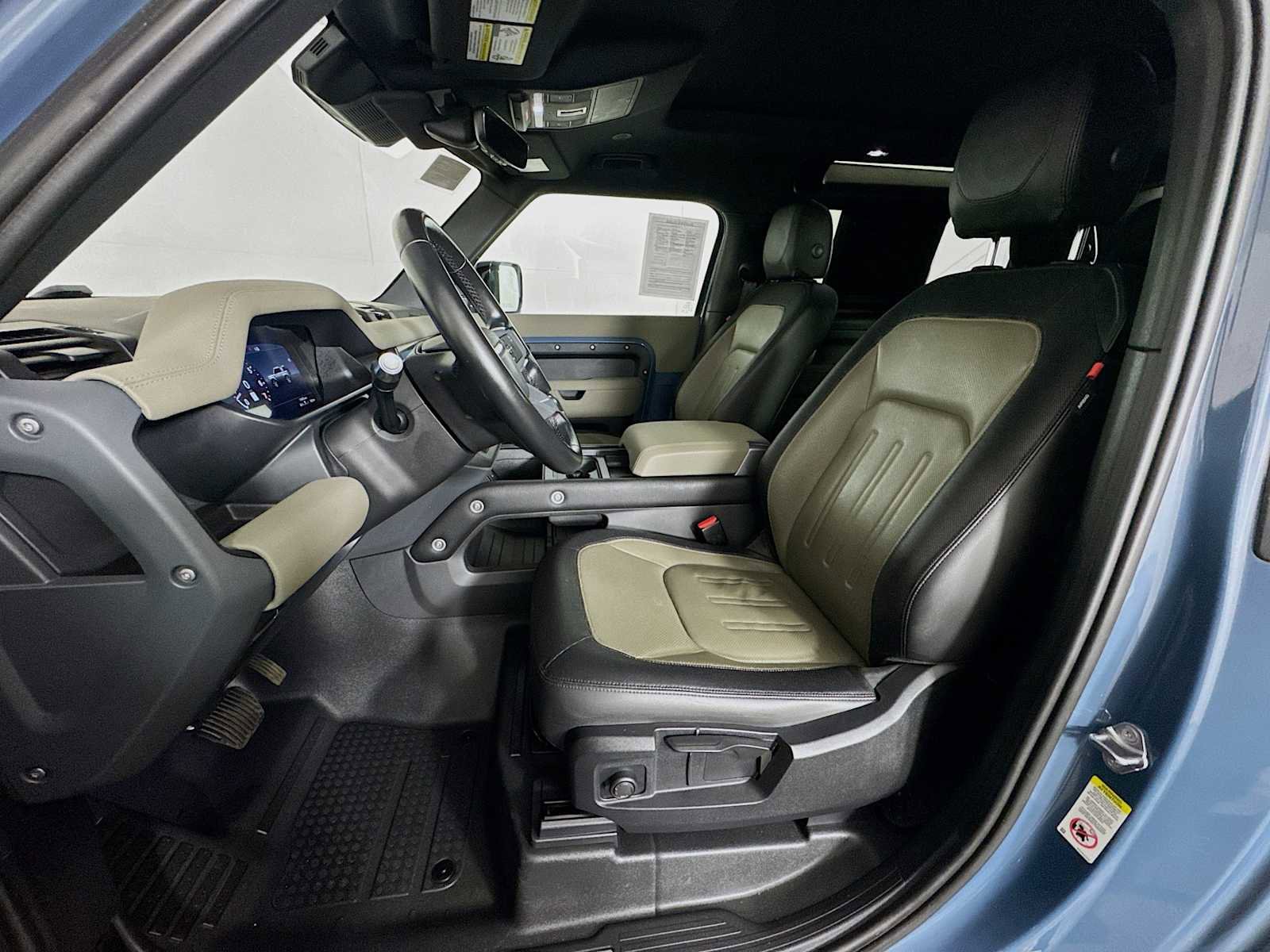 Used 2021 Land Rover Defender 90 X-Dynamic S image 11