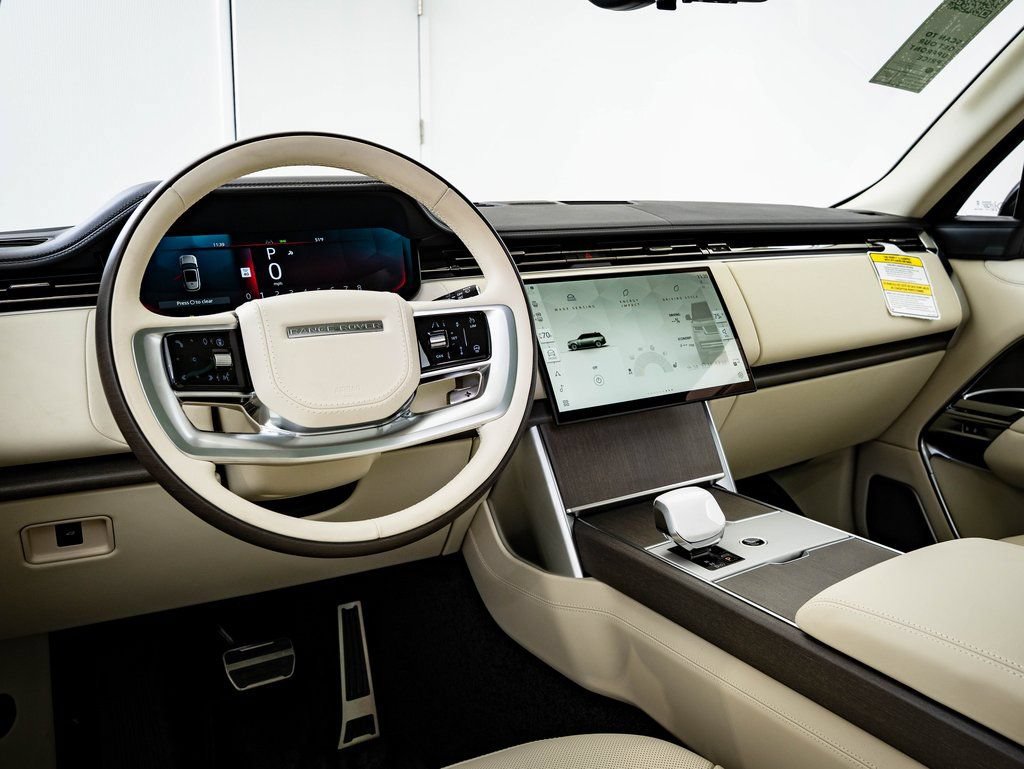 New 2026 Land Rover Range Rover SV AWD/4WD image 4